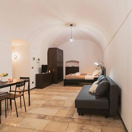 Trani -Suite ❉Marmor - Elegante Casa Storica ❉ Экстерьер фото